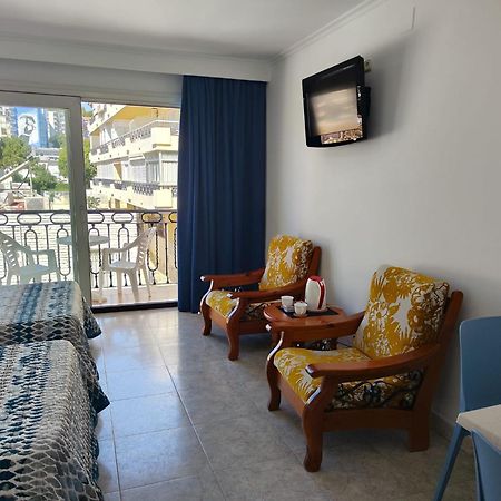 Apartamentos Leonor Carihuela Torremolinos Exterior photo