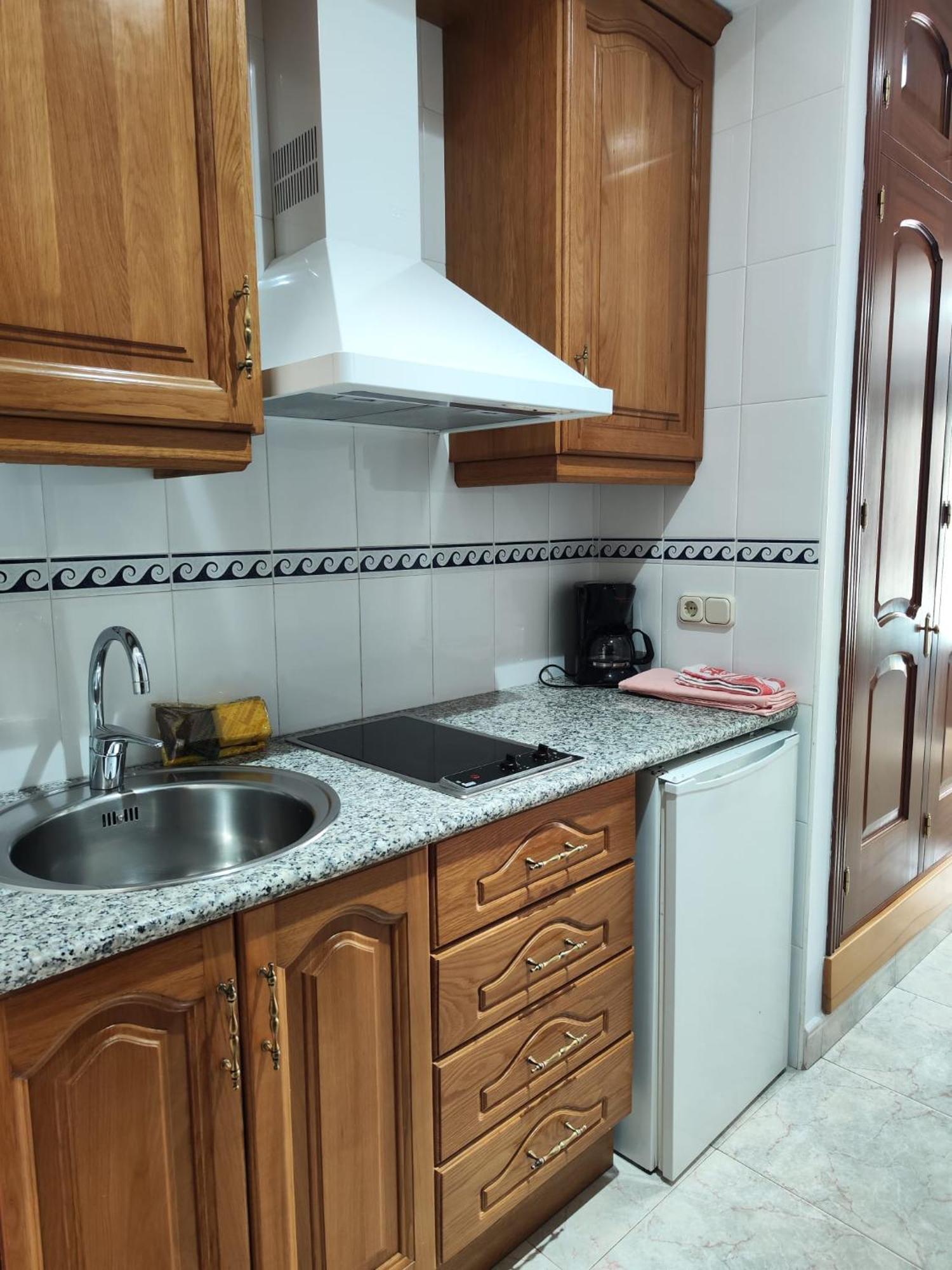 Apartamentos Leonor Carihuela Torremolinos Exterior photo