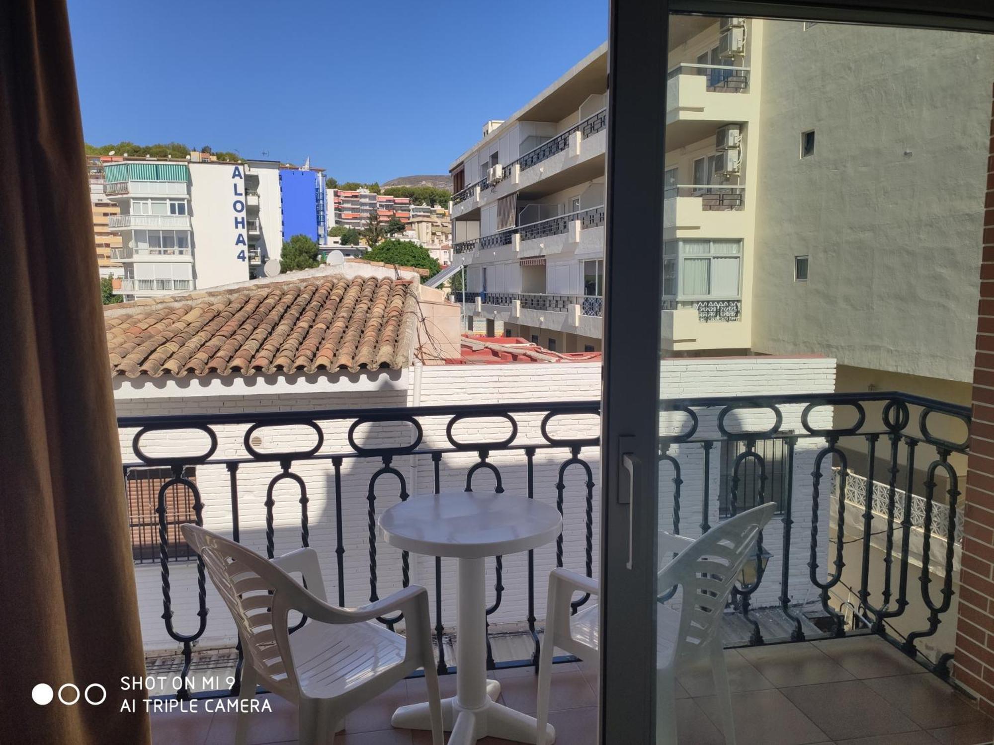 Apartamentos Leonor Carihuela Torremolinos Room photo